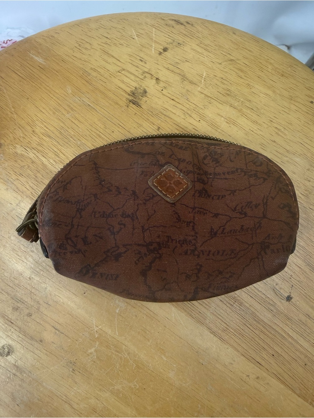 Patricia Nash map, print change purse with zip closure
